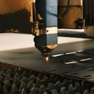 Corte a Medida de Chapa Metálica (Acero al Carbono)